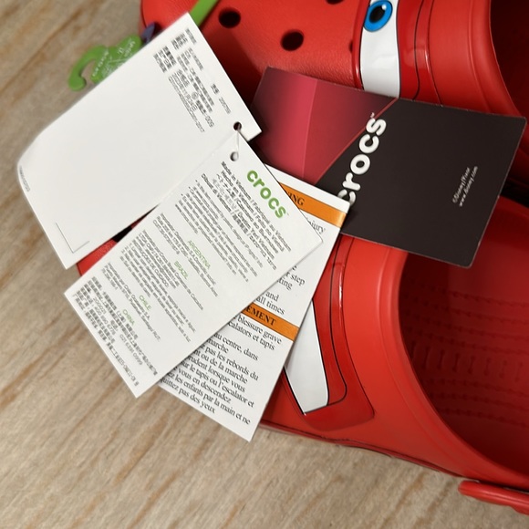 Crocs - Lightning McQueen/Adult - NWT! - Picture 7 of 10